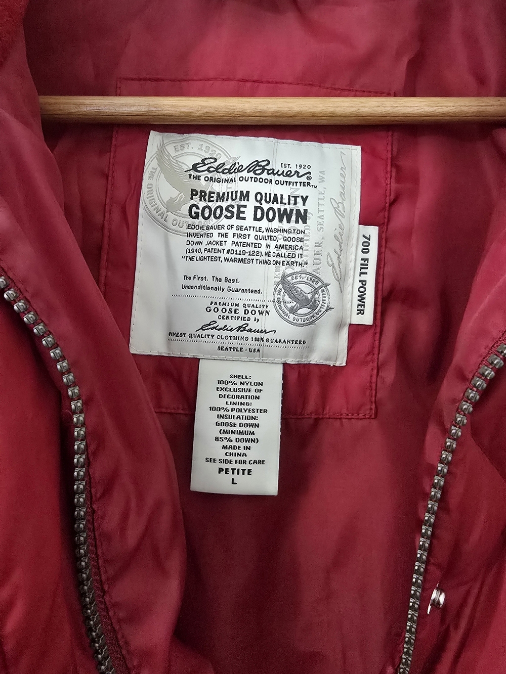 Eddie Bauer Red Quilted Diamond Puffer Jacket 700 Fill Power, Down Filled LP Euc - Picture 3 of 9